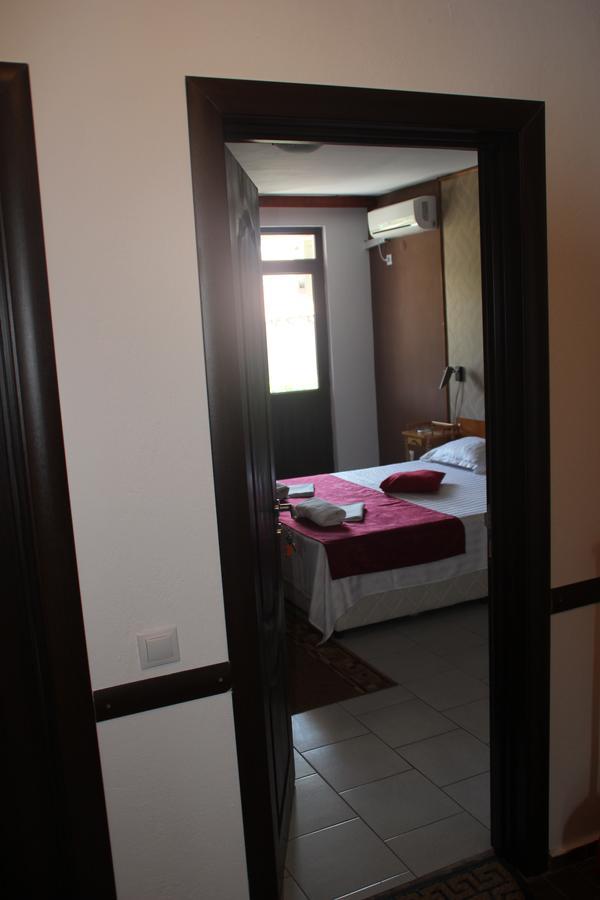 Yankov'S House Hotel Sozopol Exterior photo