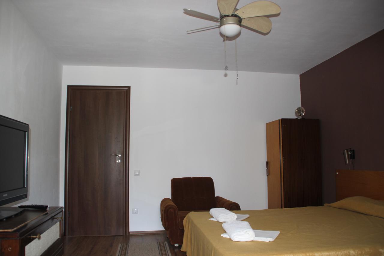 Yankov'S House Hotel Sozopol Exterior photo
